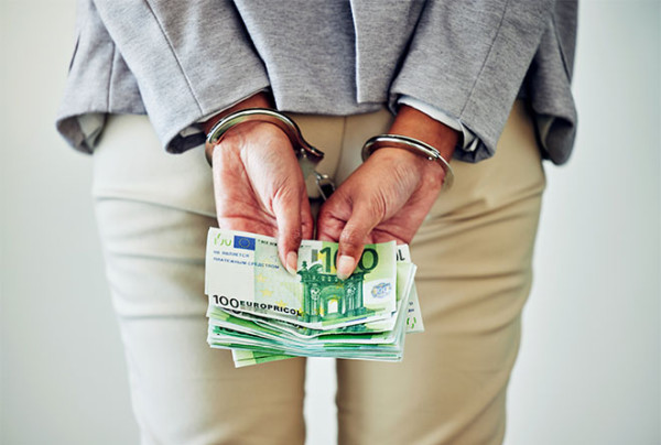 Aktualności w walce z praniem pieniędzy i finansowaniem terroryzmu